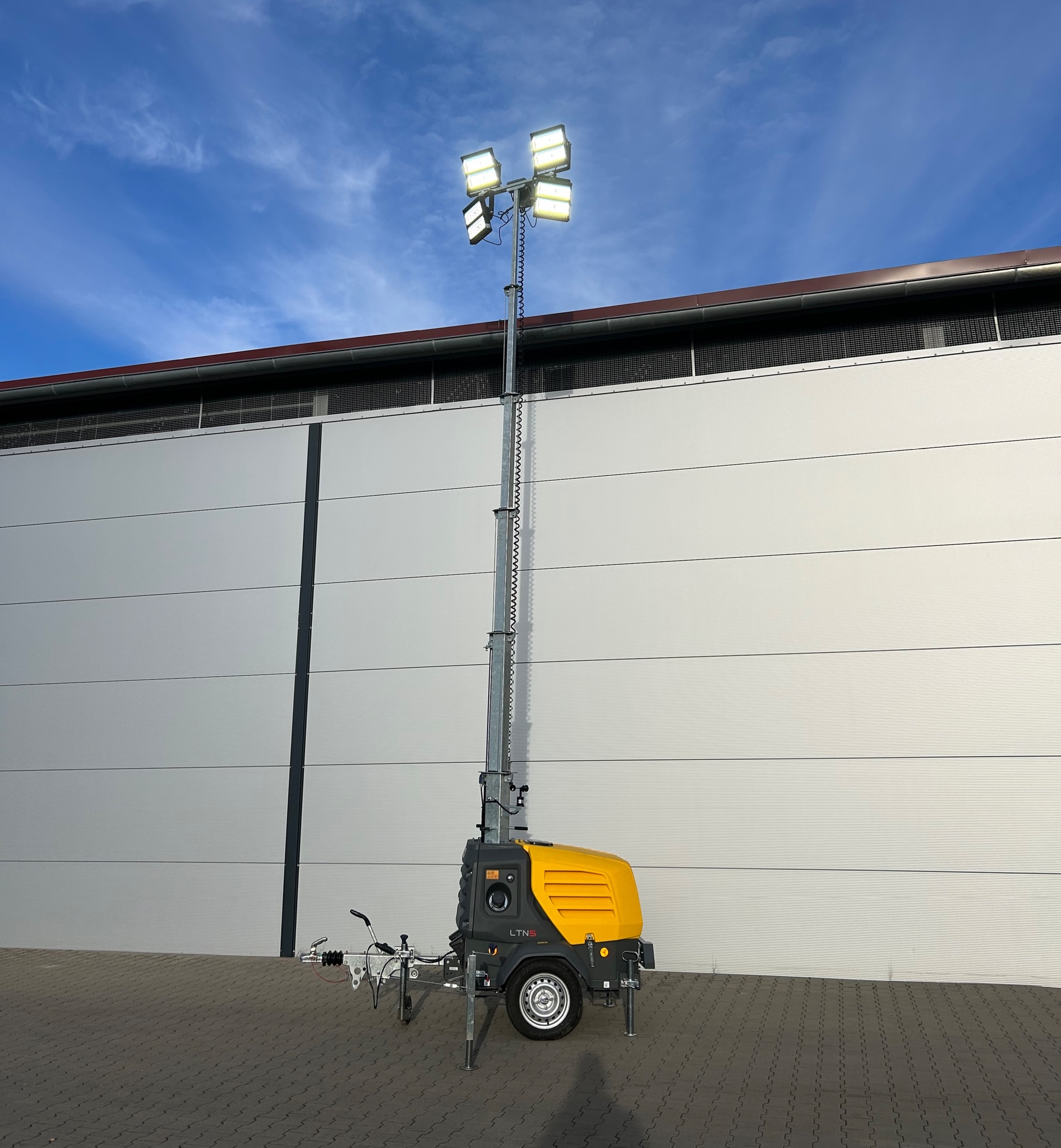 Nr.025 Lichtmast Wacker Neuson